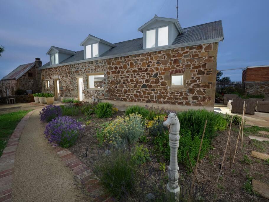 *Newly Relisted* Coach House At Lisdillon Vineyard Villa Little Swanport Eksteriør bilde